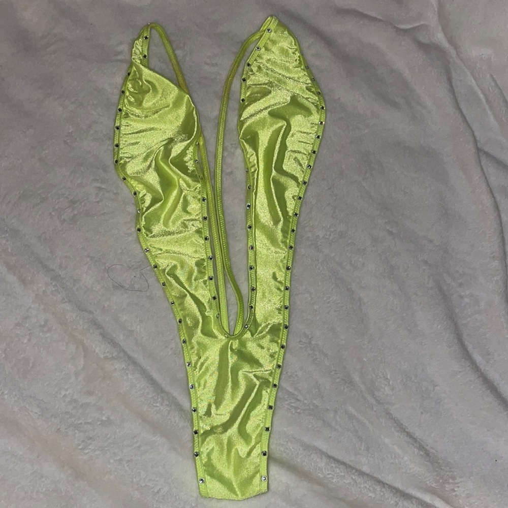 Exotic dancewear sling bikini